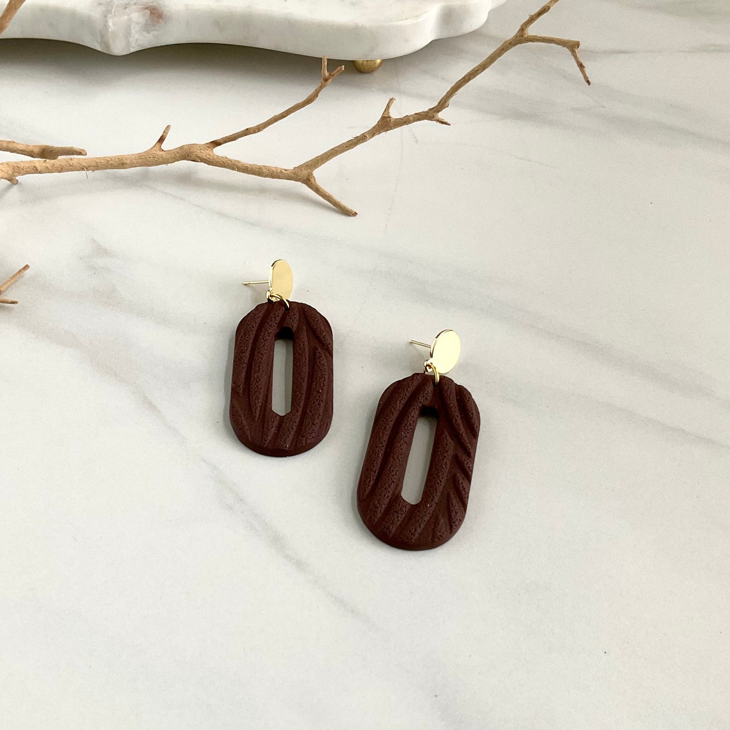 Olivia // Chocolate Brown Textured