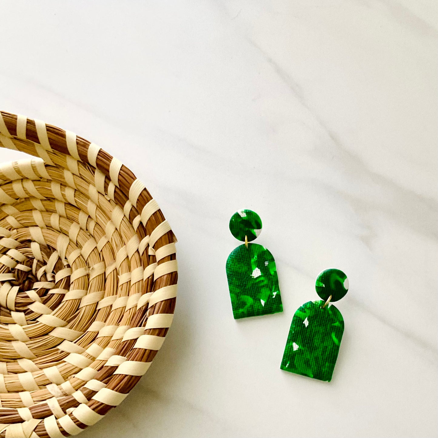Emma // Greenery Textured