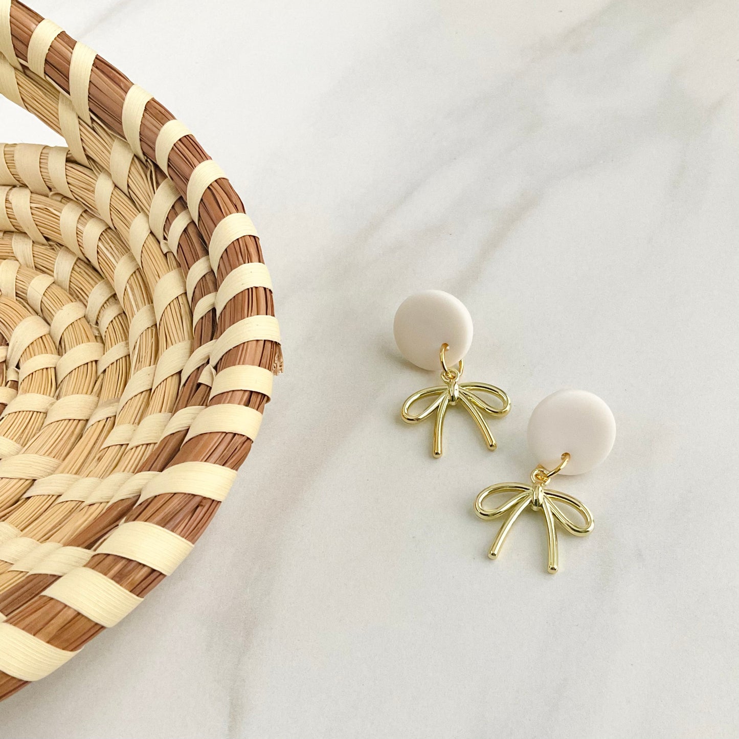 Blanc + Gold Bow