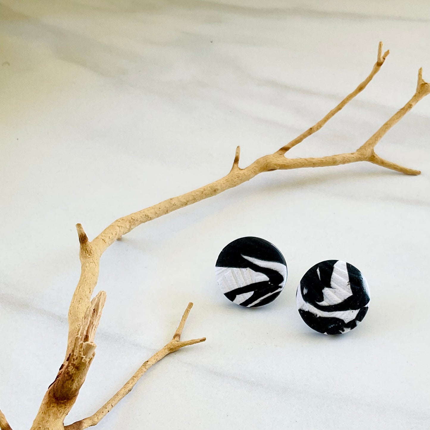 Black +White Print Textured Studs