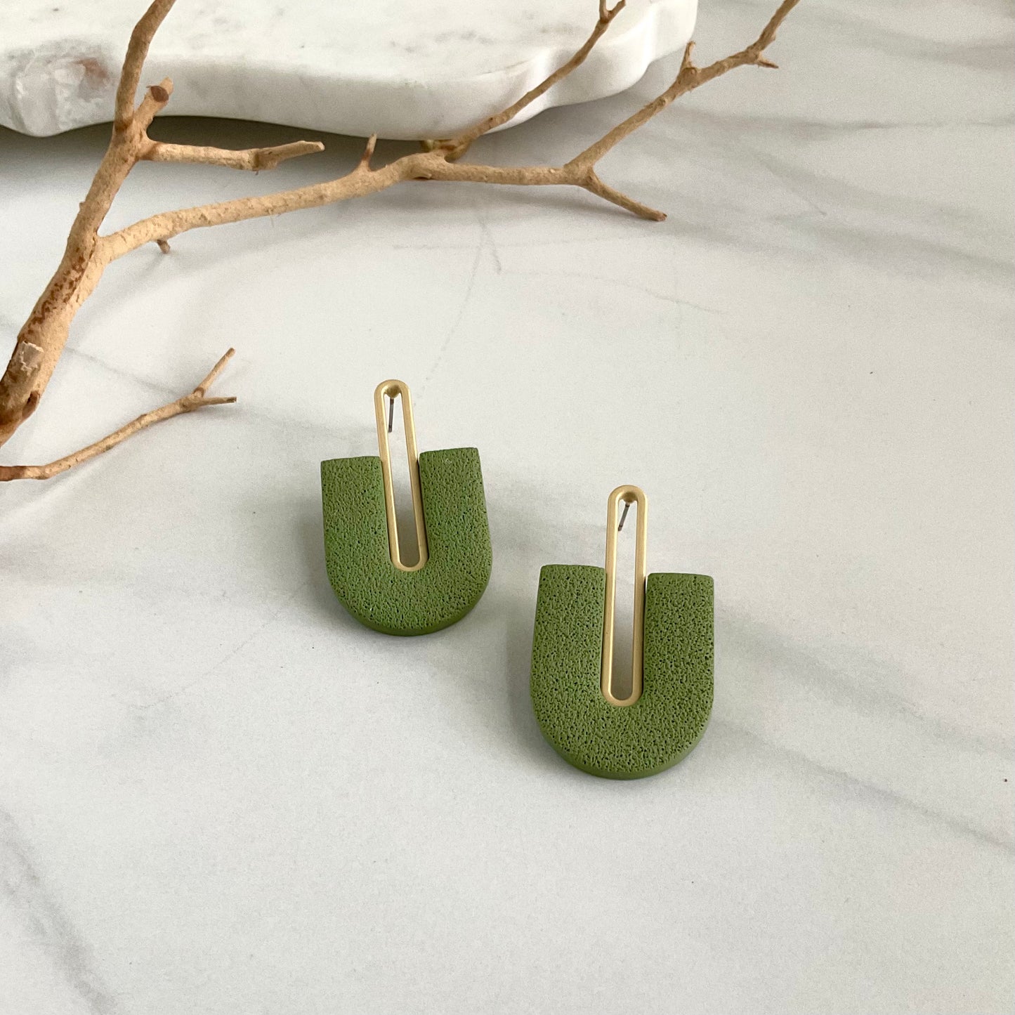 Gracie // Olive Green Textured Print(Gold)