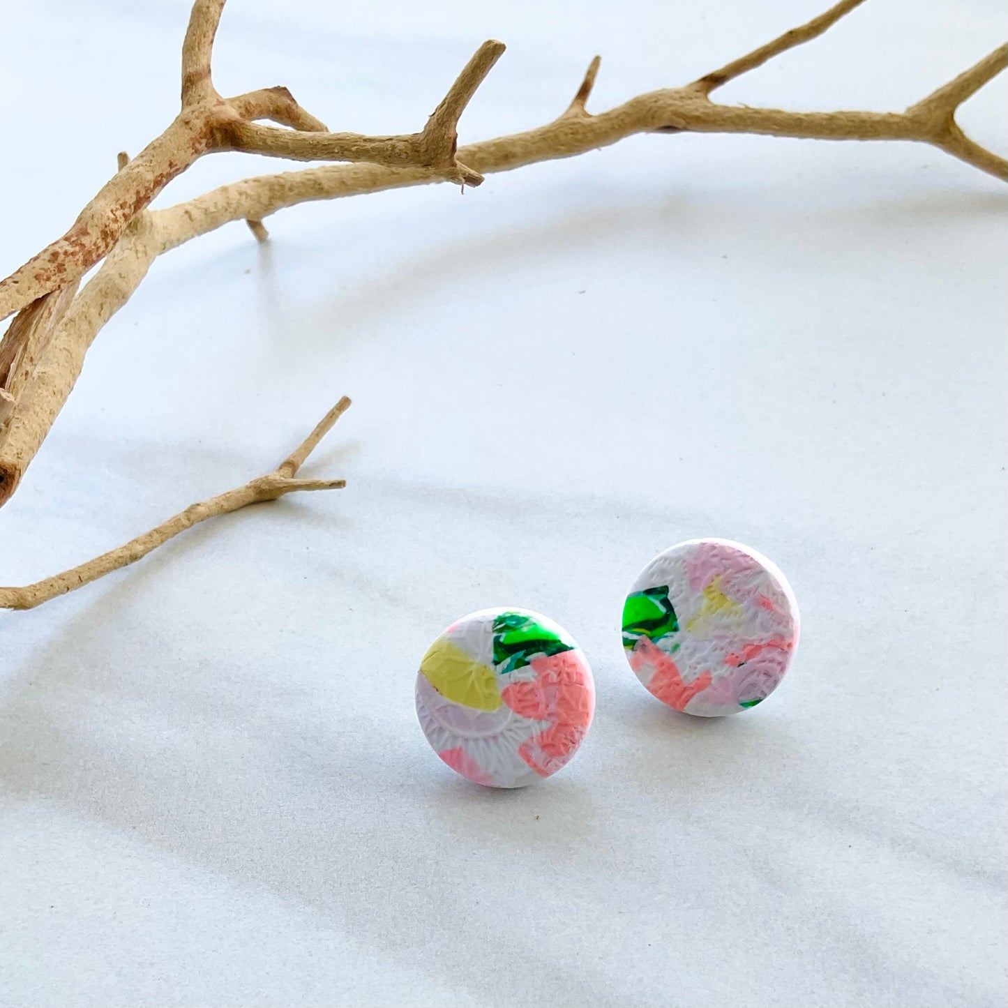 Pastel Floral Studs Textured