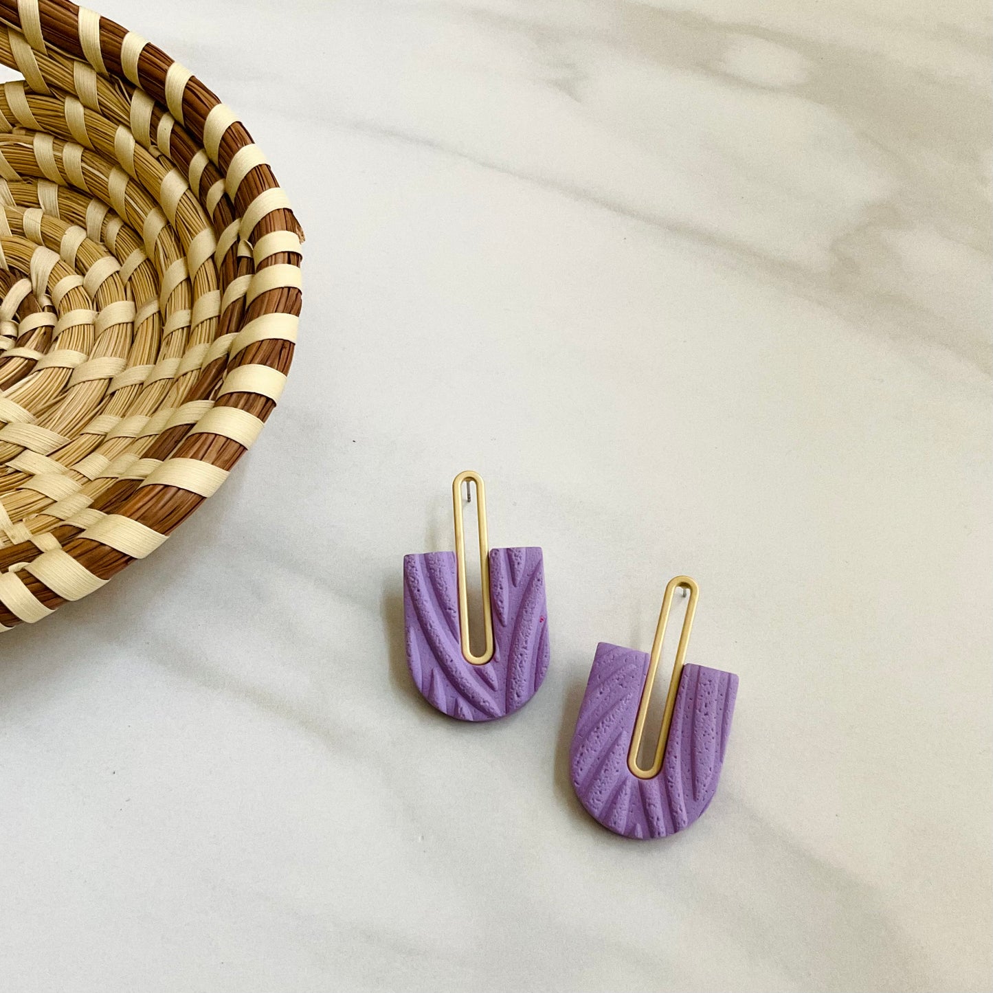 Gracie // Lavender Textured Print(Gold)