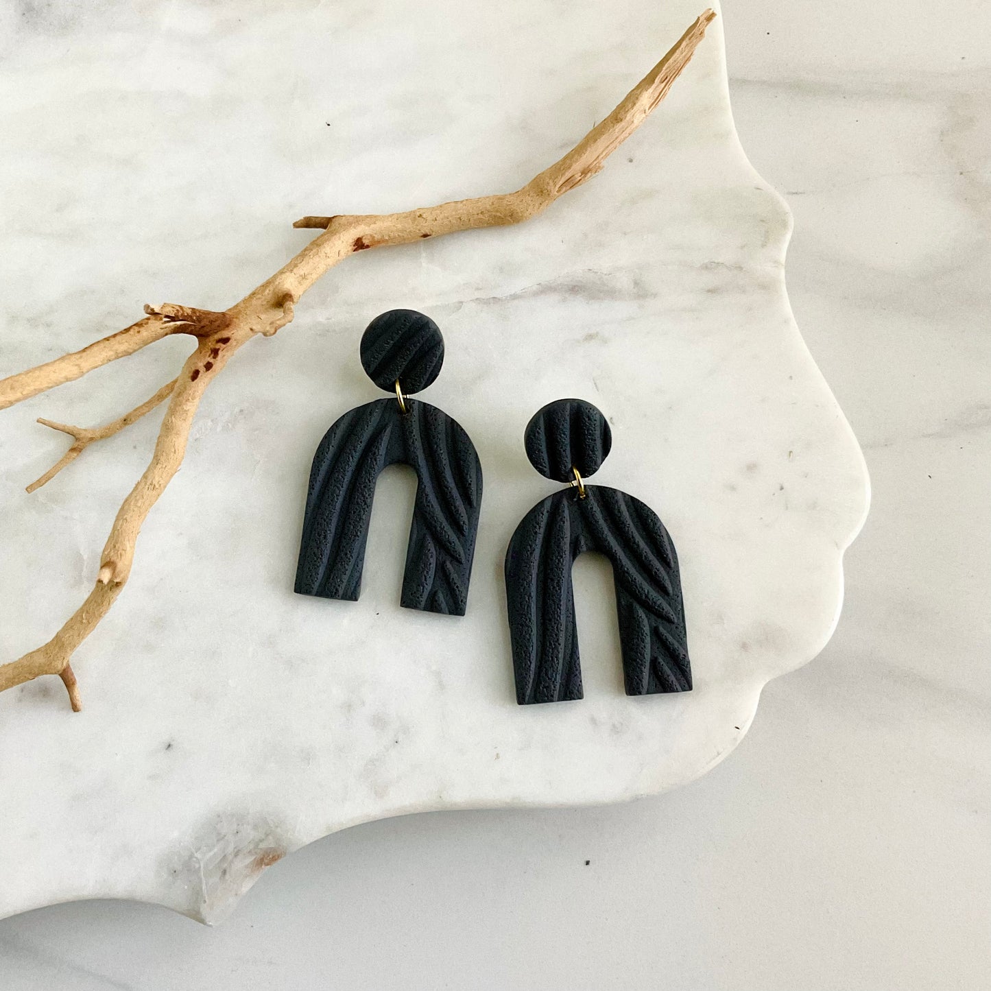Montra Arches // Slate Gray Textured