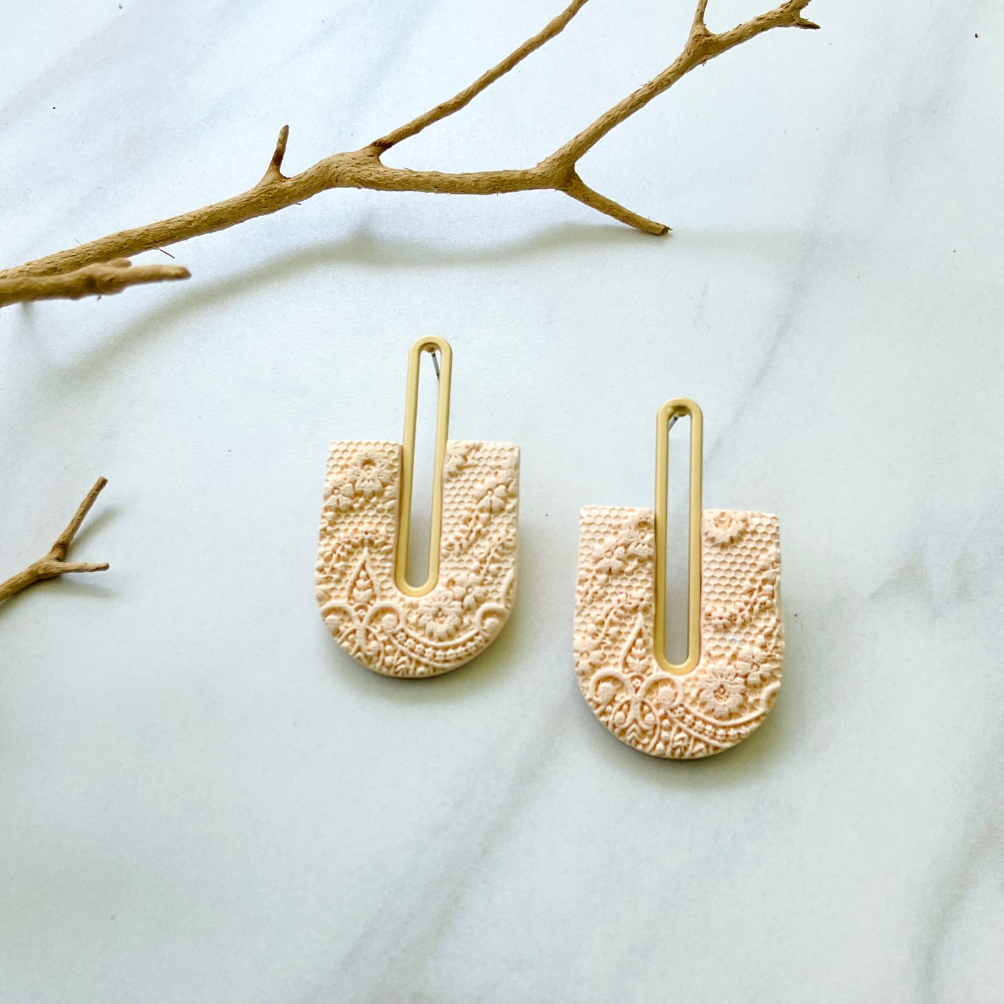 Gracie // Peach Lace Textured (Gold)