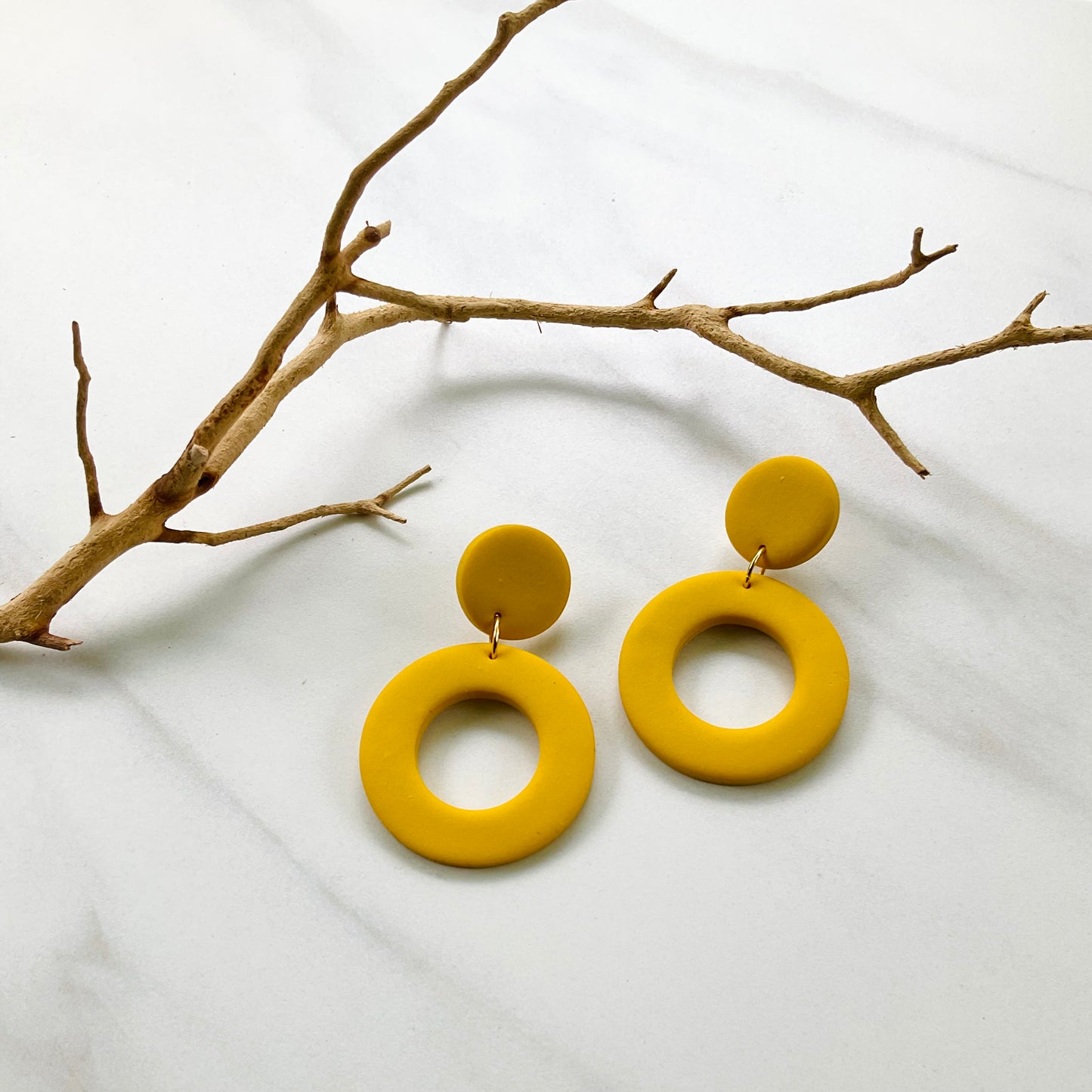 Katie // Yellow Textured