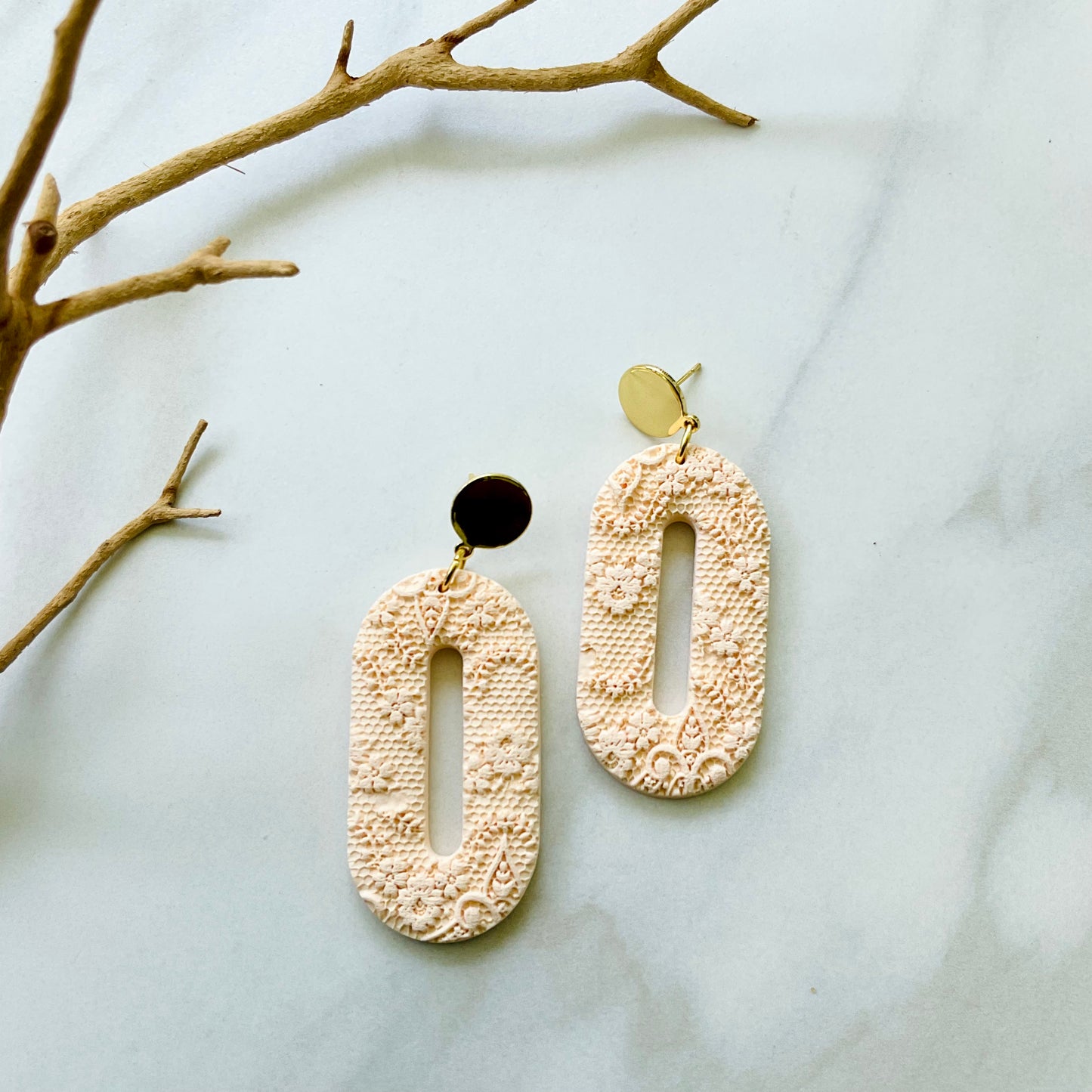 Olivia // Peach Lace Textured