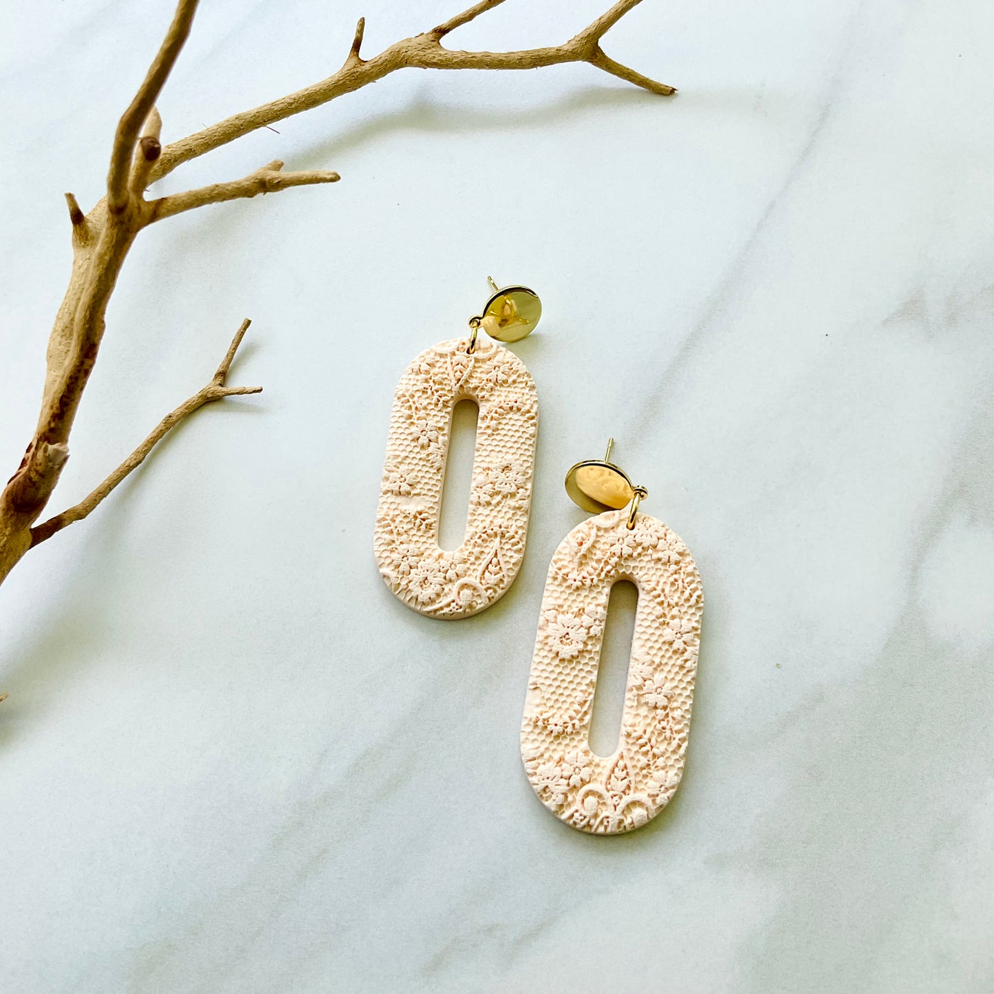 Olivia // Peach Lace Textured