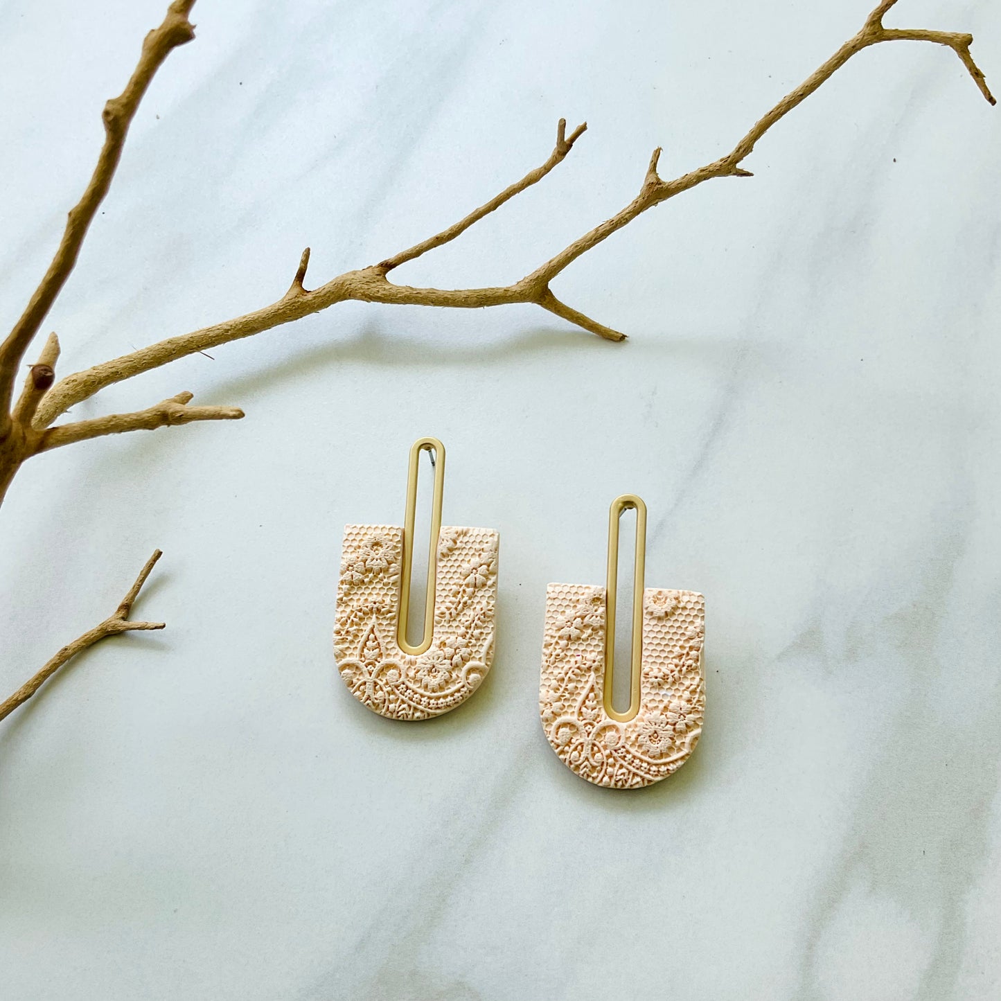 Gracie // Peach Lace Textured (Gold)