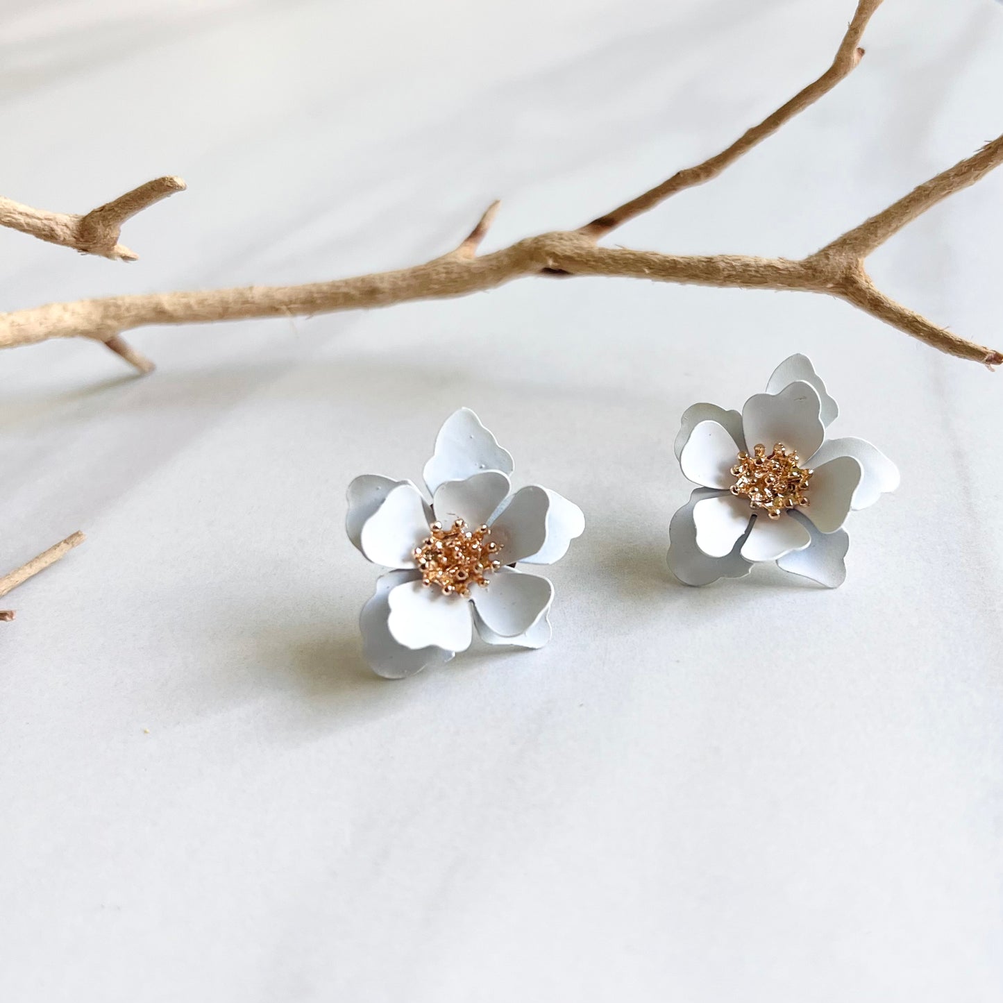 Flower Studs White