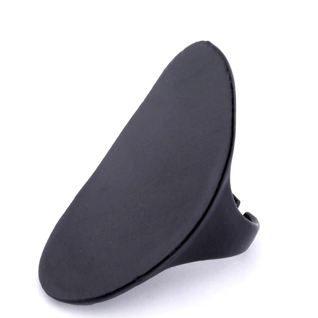 Black Curved Oval Brass Ring Adjustable