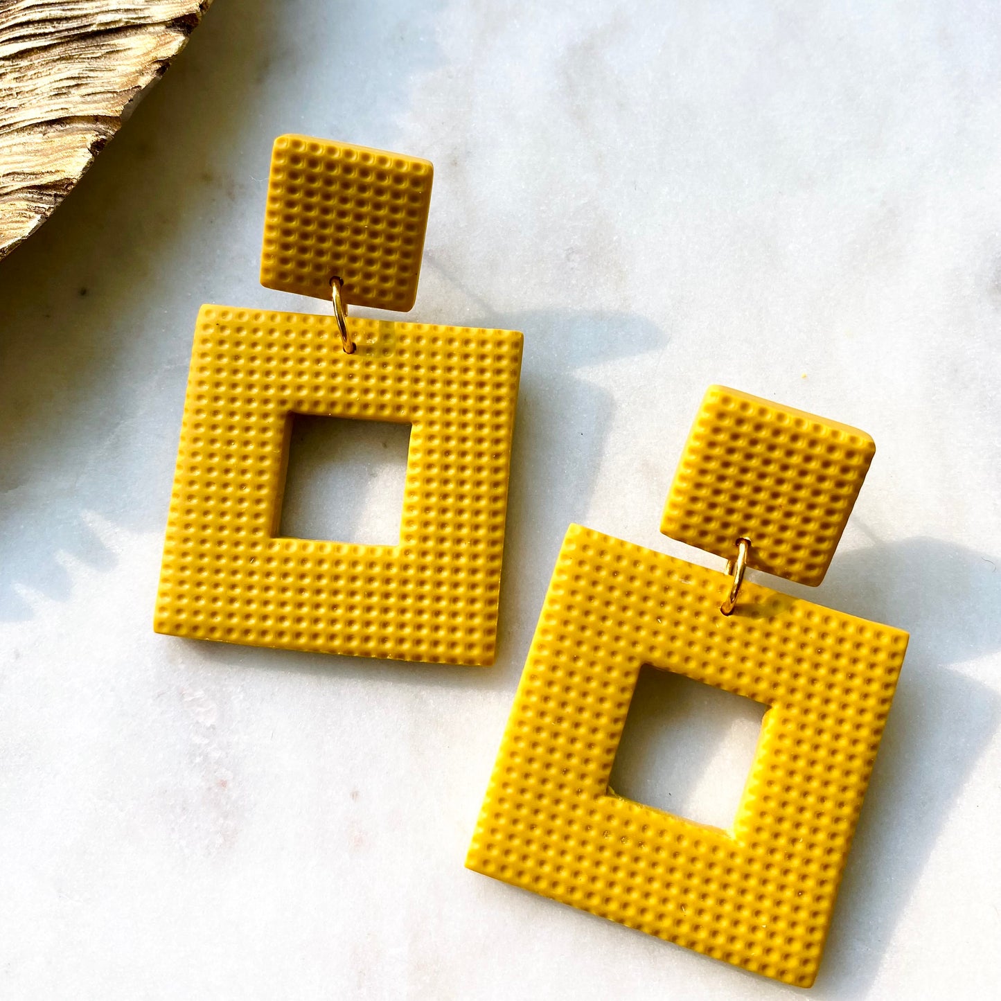 Ivy // Mustard Textured