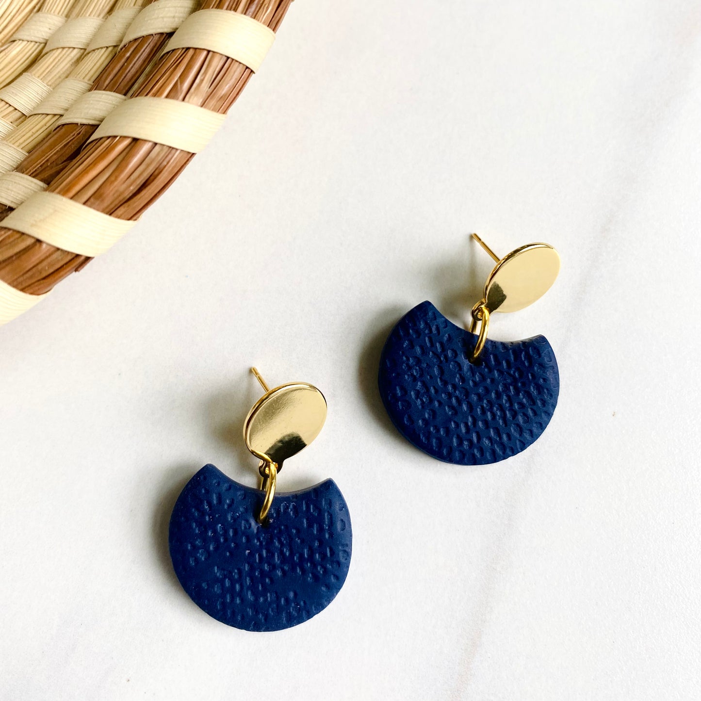 Birdie // Navy Blue Textured