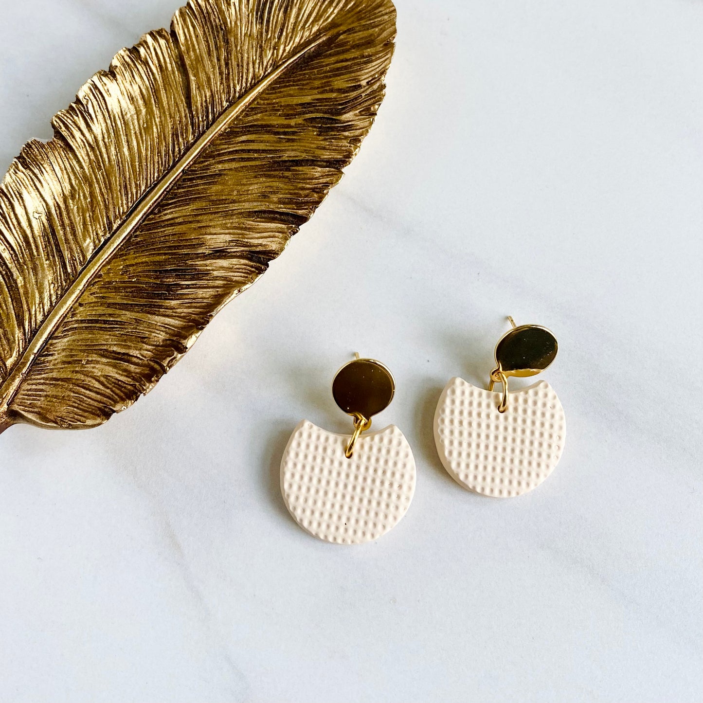 Birdie // Beige Textured