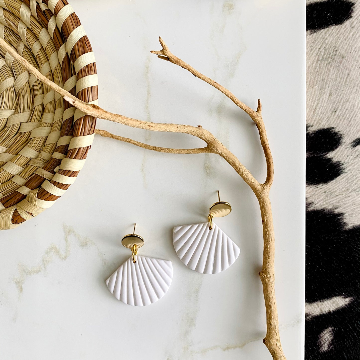 Blanc Art Deco + Brass
