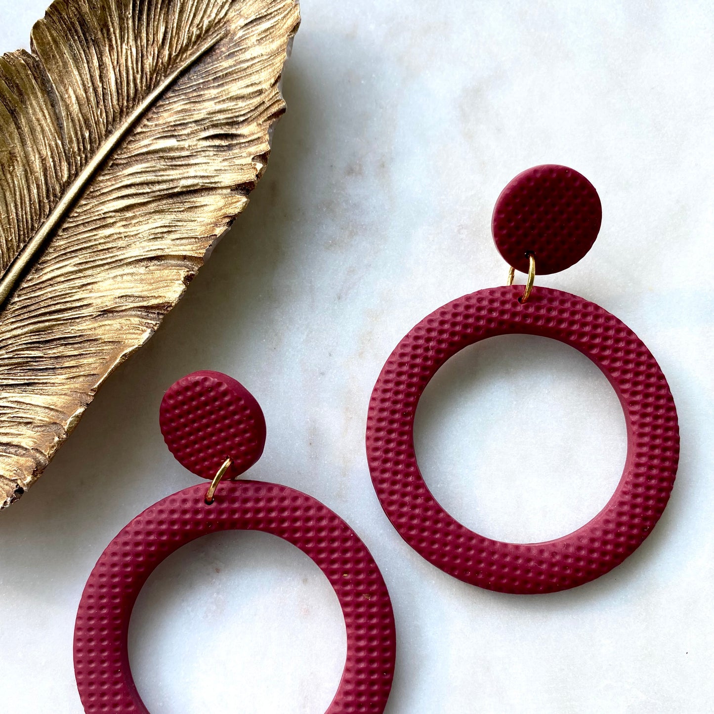 Caitlyn // Brick Red Textured