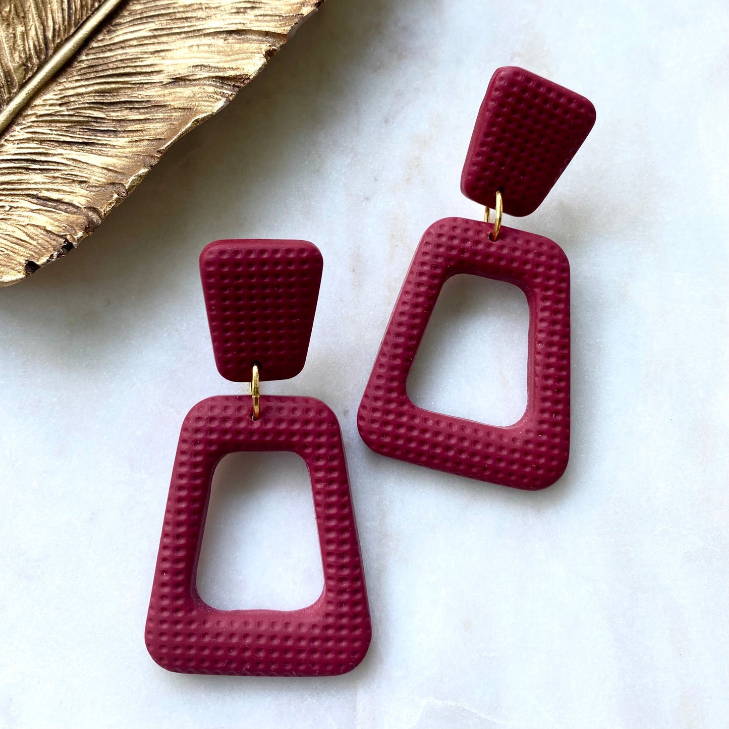 Ziva // Brick Red Textured