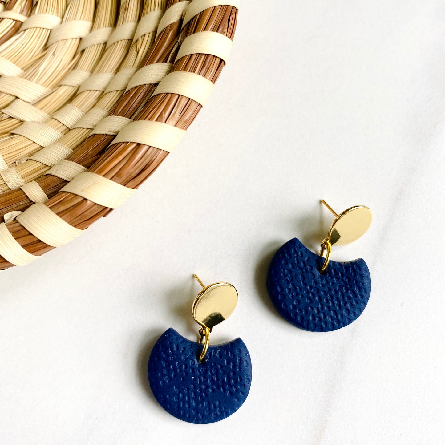 Birdie // Navy Blue Textured