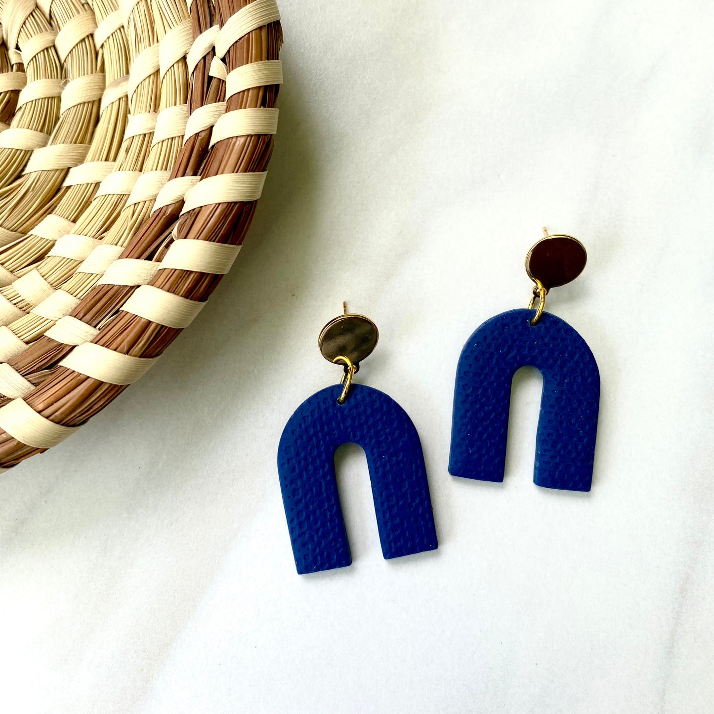 Arches // Navy Textured