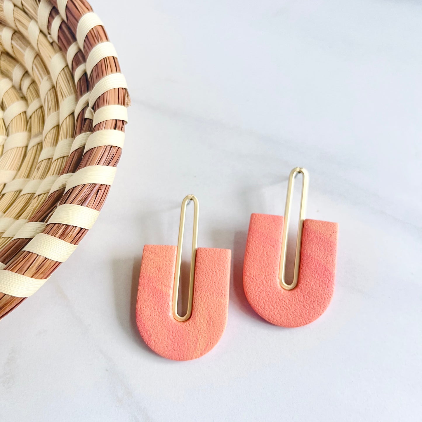 Gracie // Warm Coral Textured (Gold)