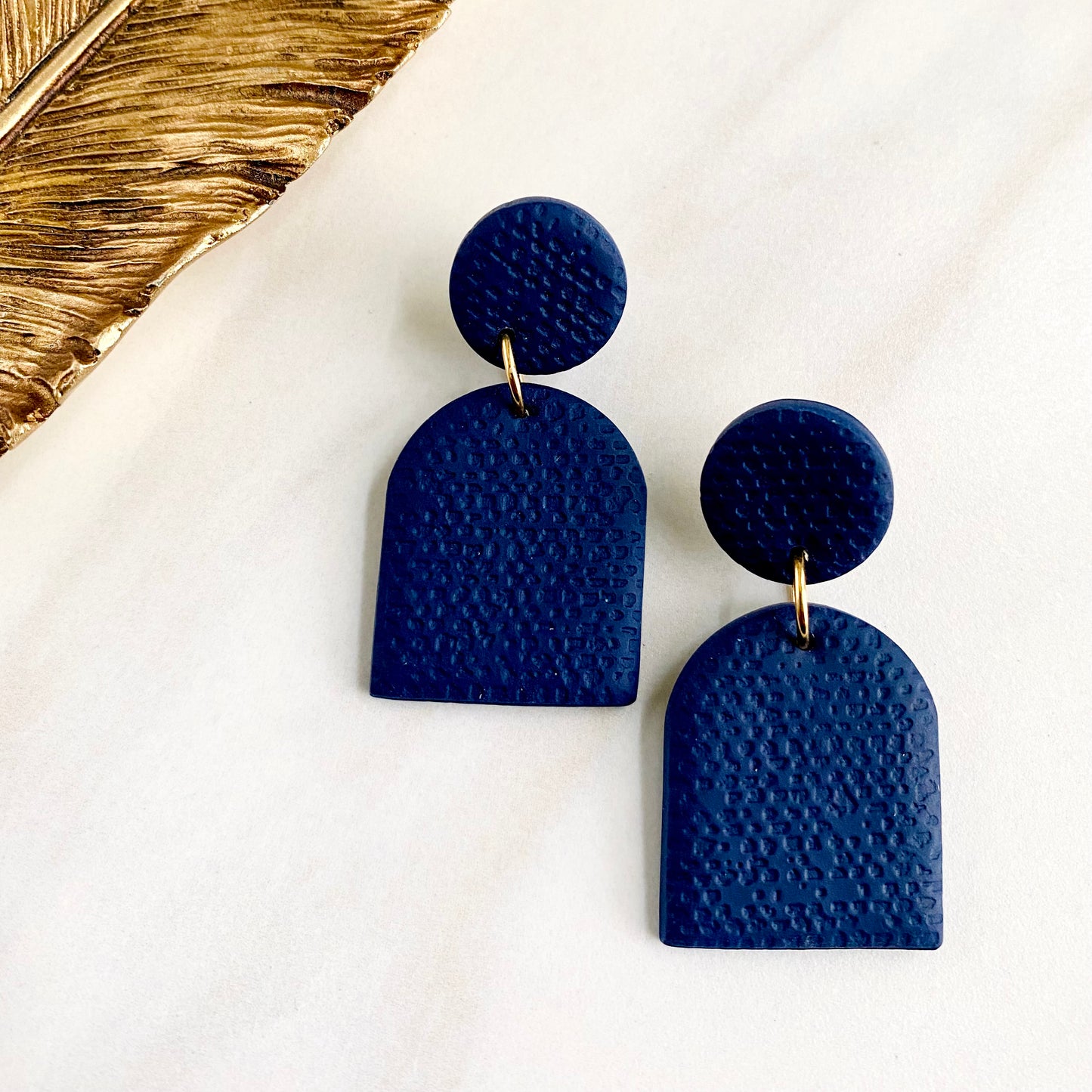 Emma // Dark Blue Textured