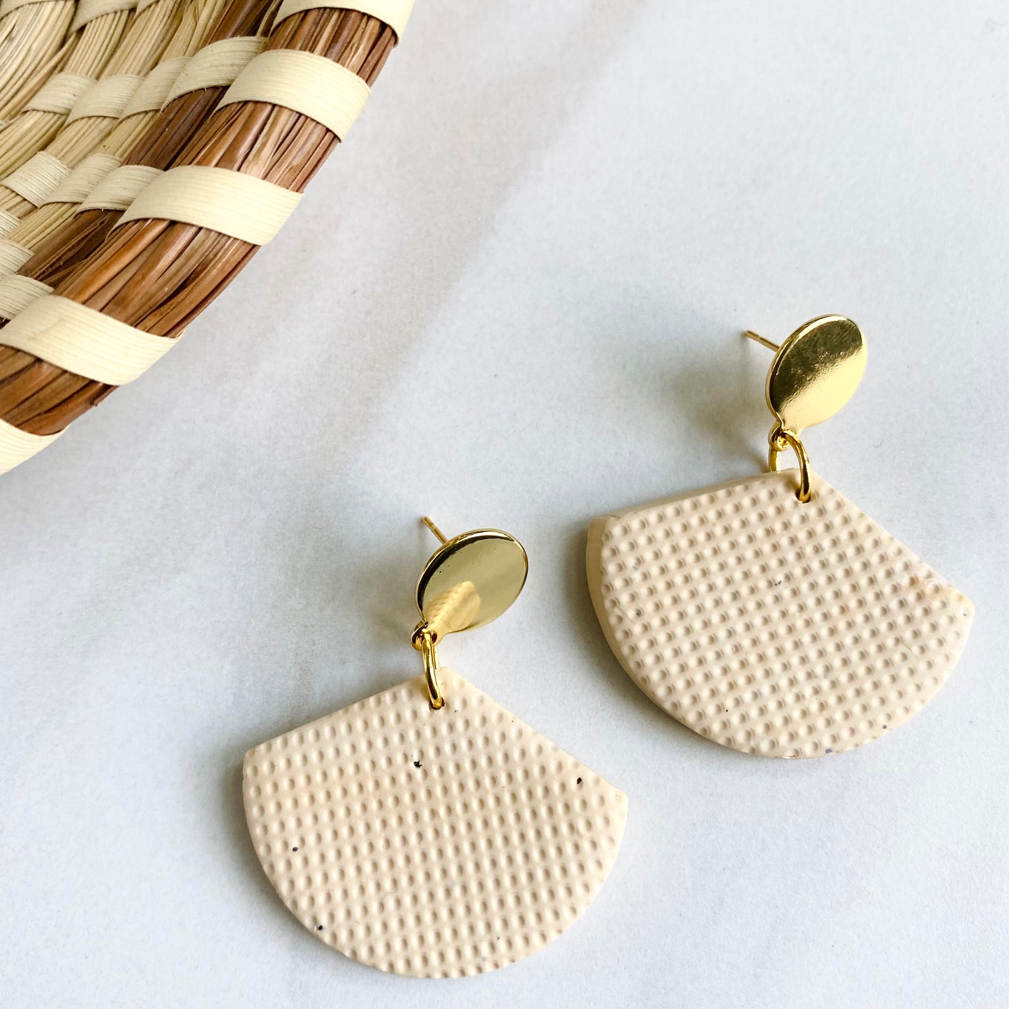 Beige Textured + Brass