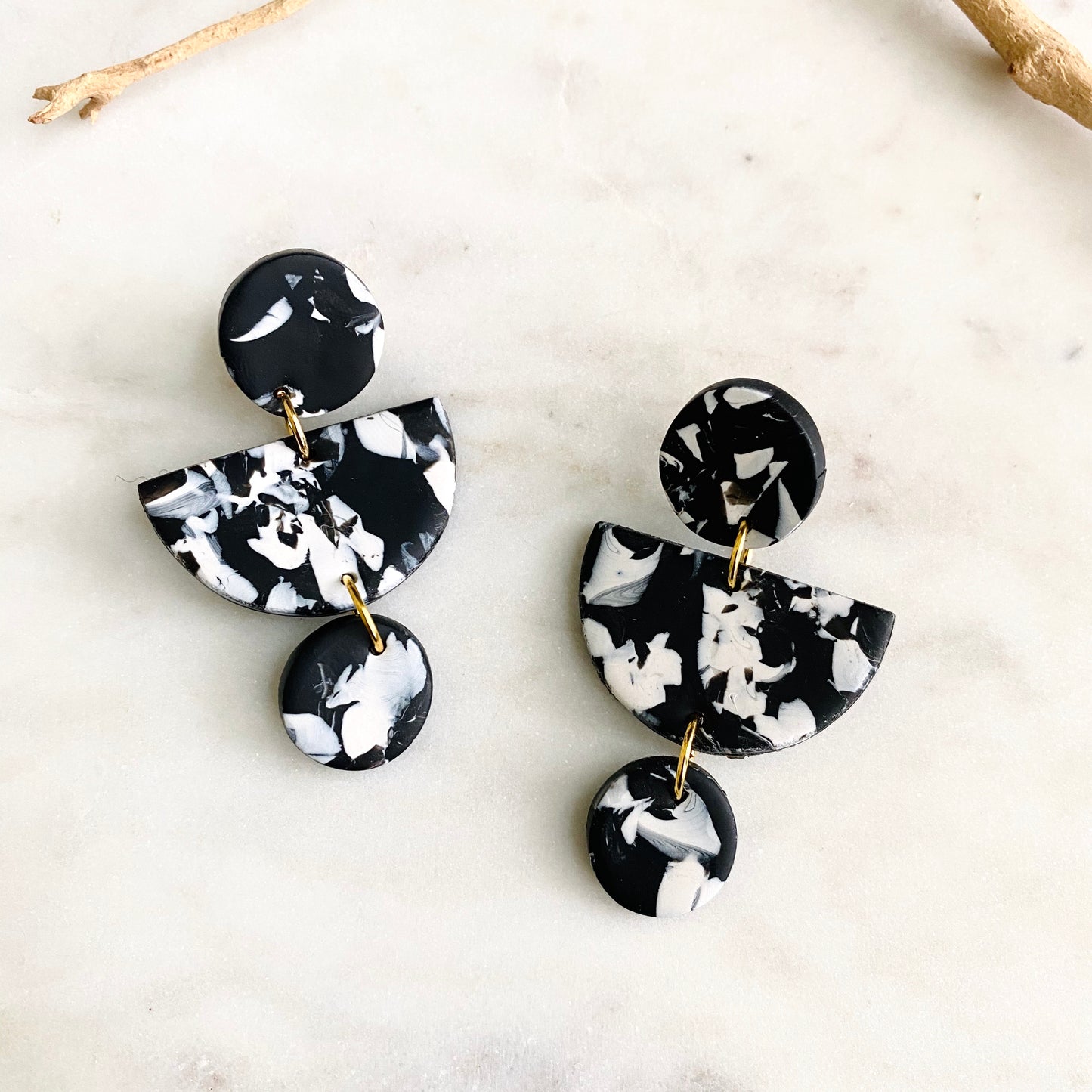 Brit // Black Hanover Print