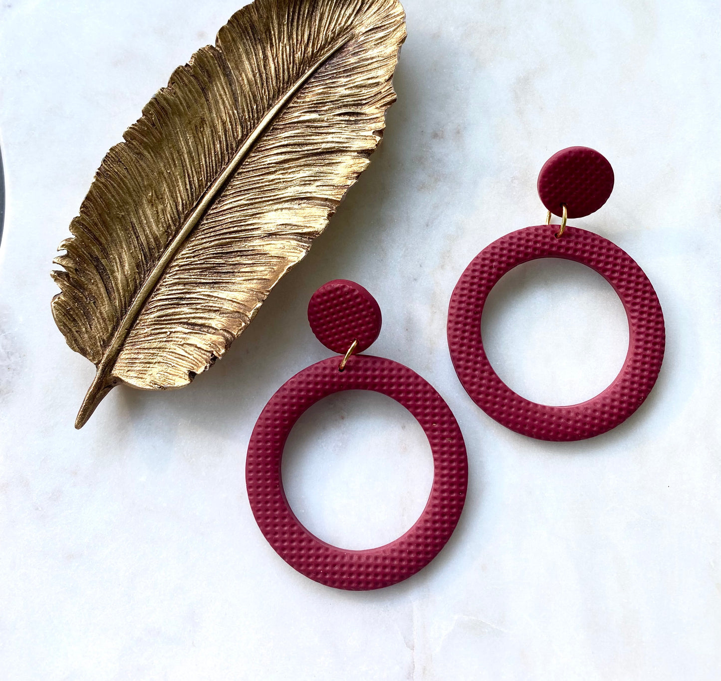 Caitlyn // Brick Red Textured