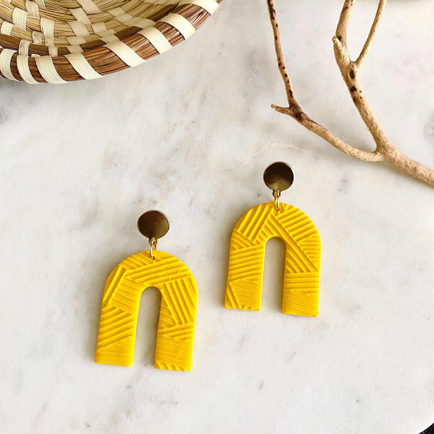 Arches // Yellow Textured