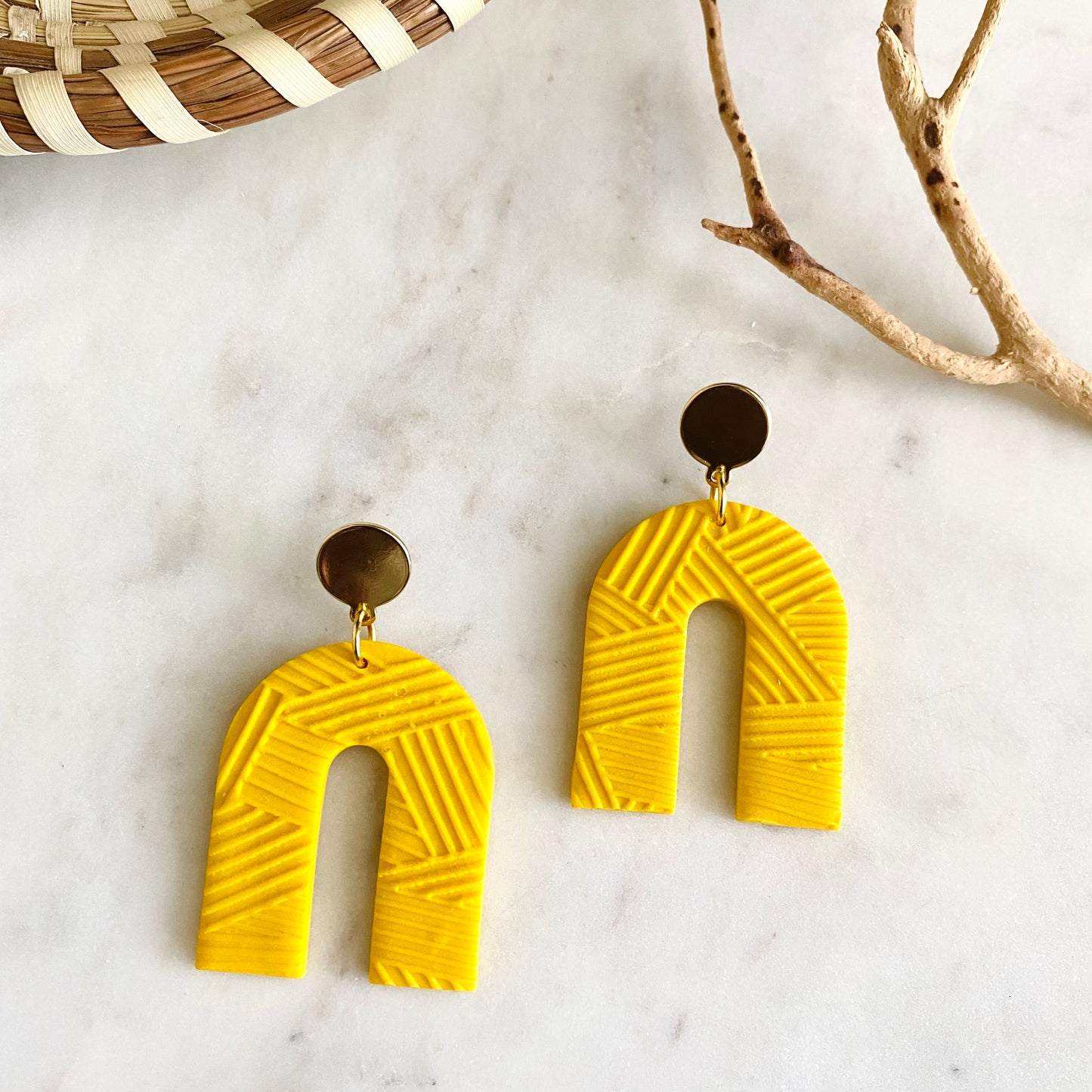 Arches // Yellow Textured