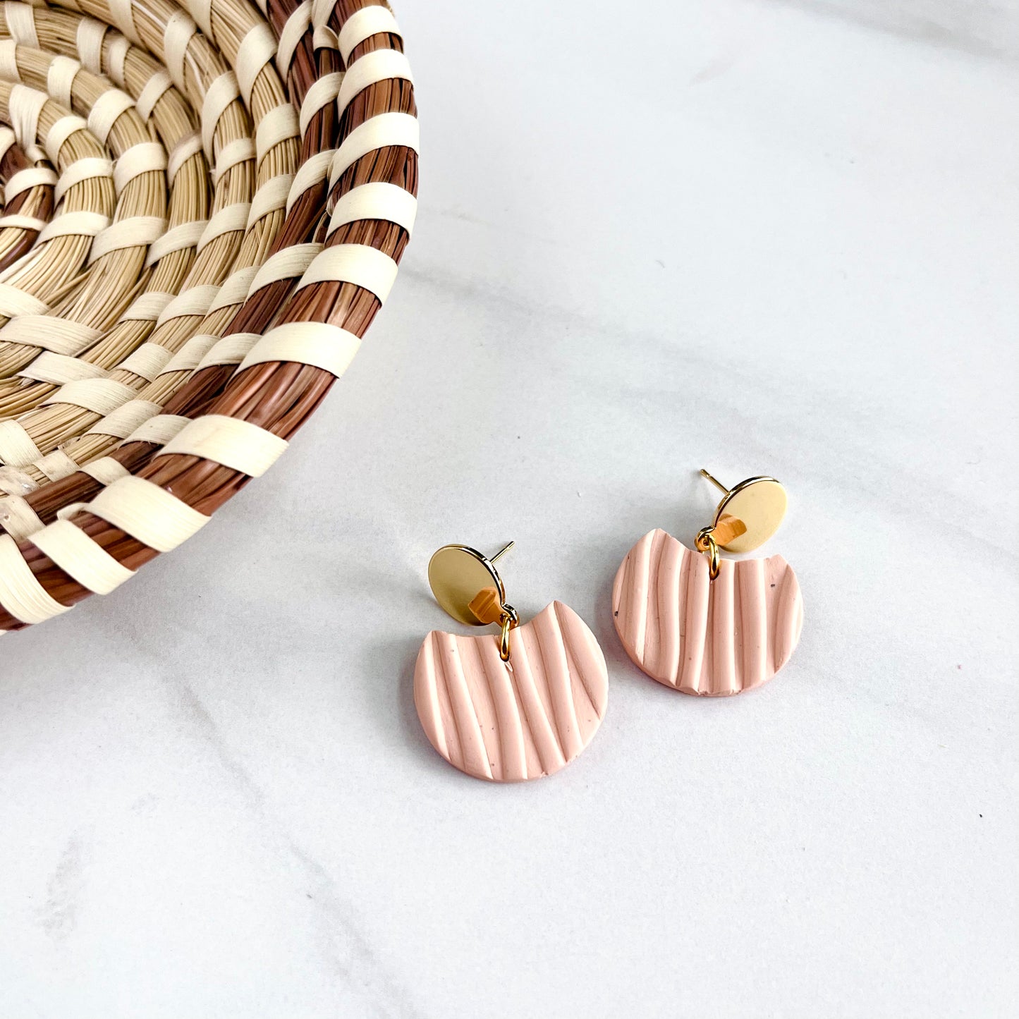 Birdie // Pale Peach Textured