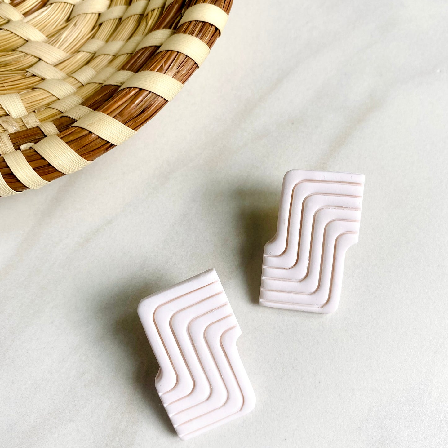 Zonya // Blanc Studs