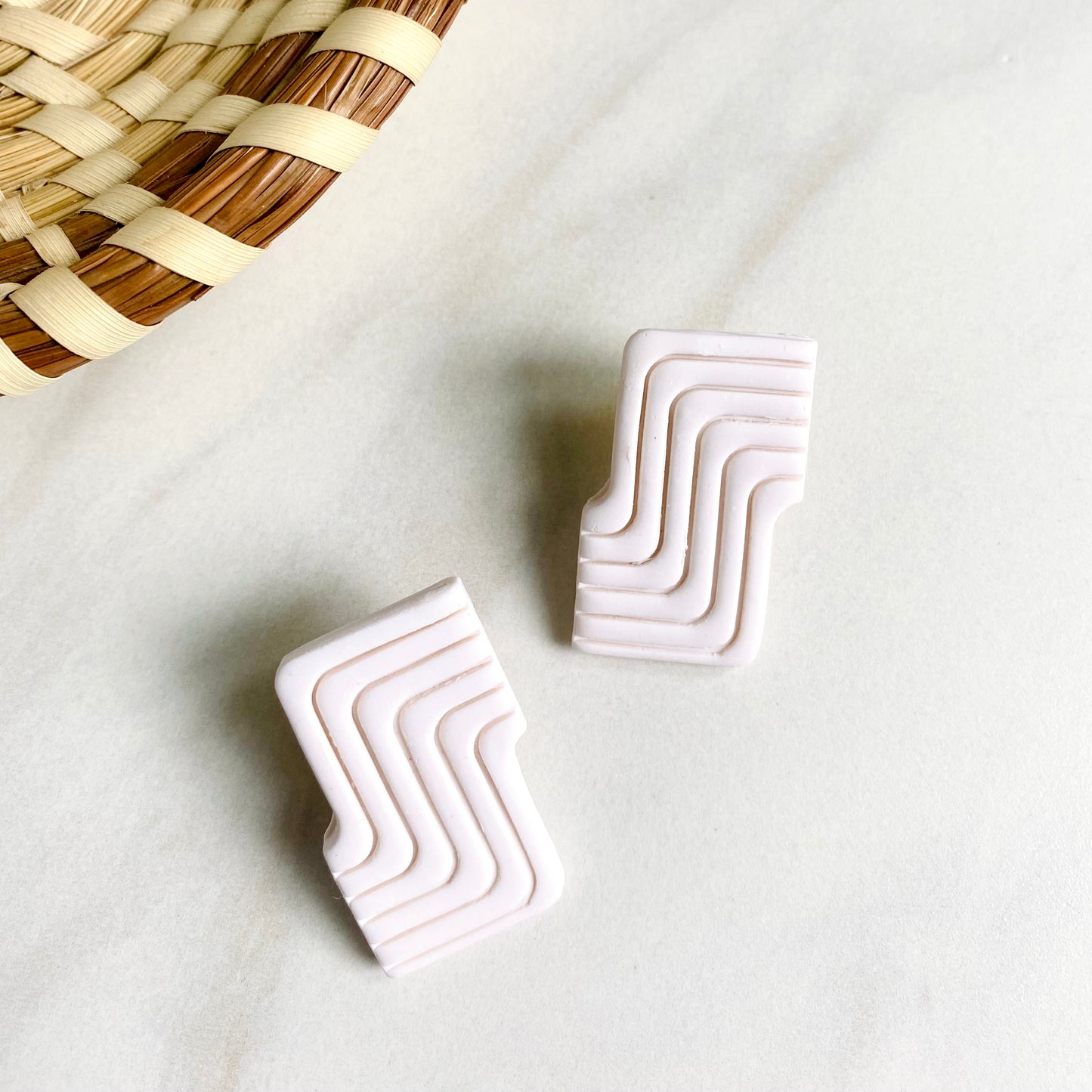 Zonya // Blanc Studs