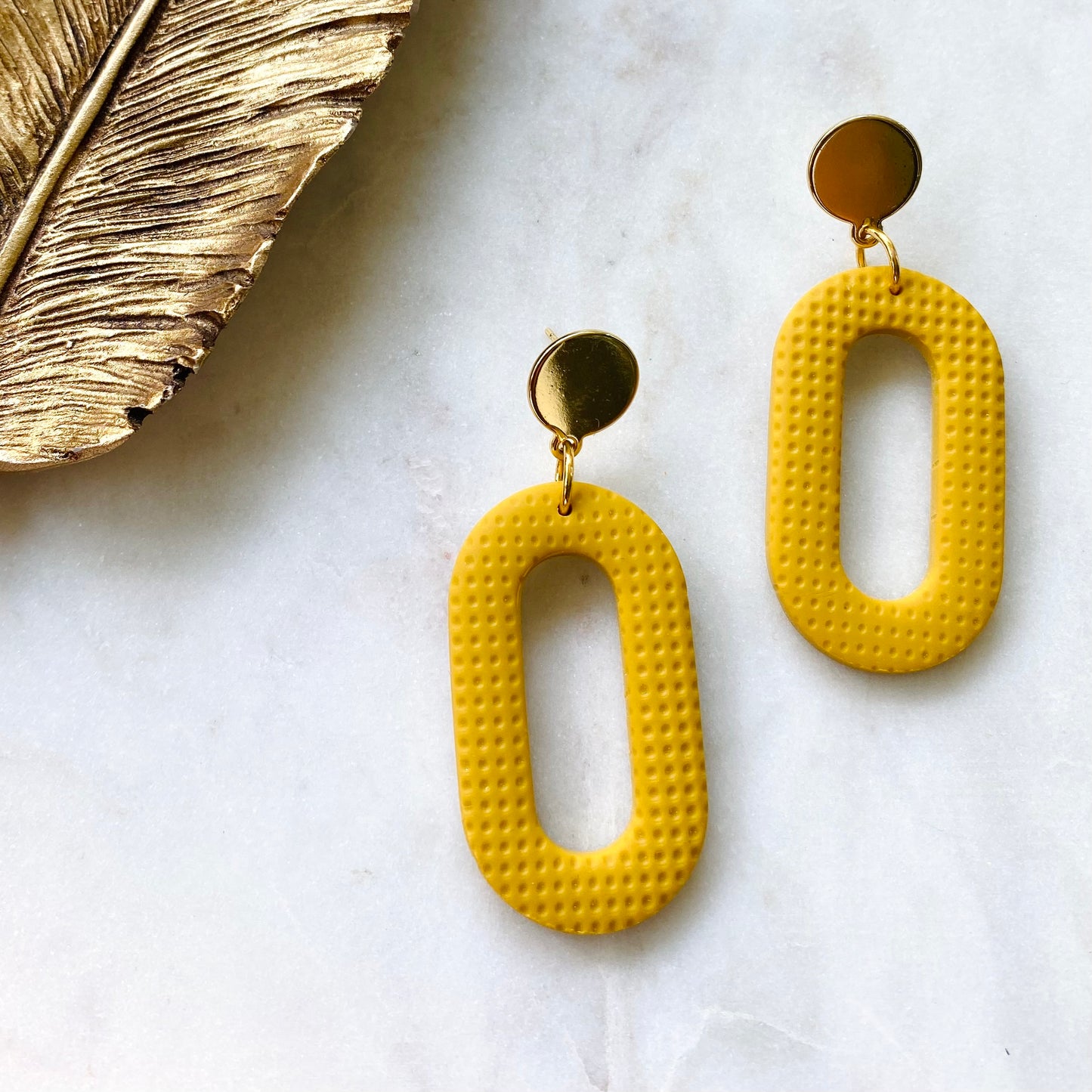 Olivia // Mustard Textured