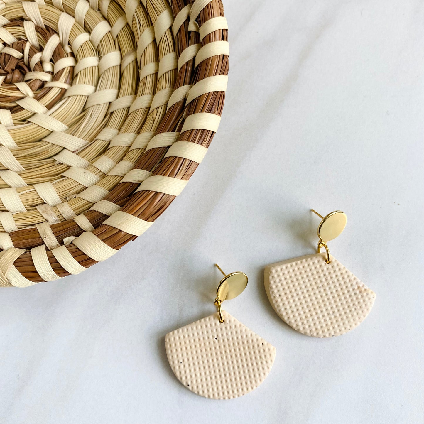 Beige Textured + Brass