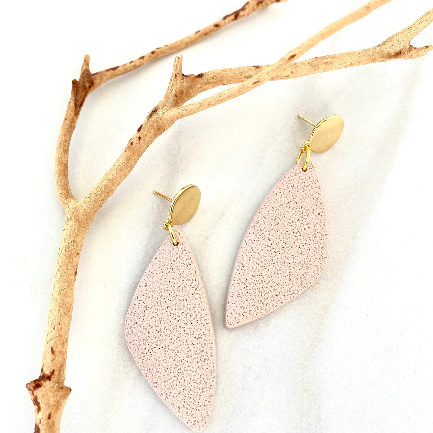 Mona // Beige Dunes Collection