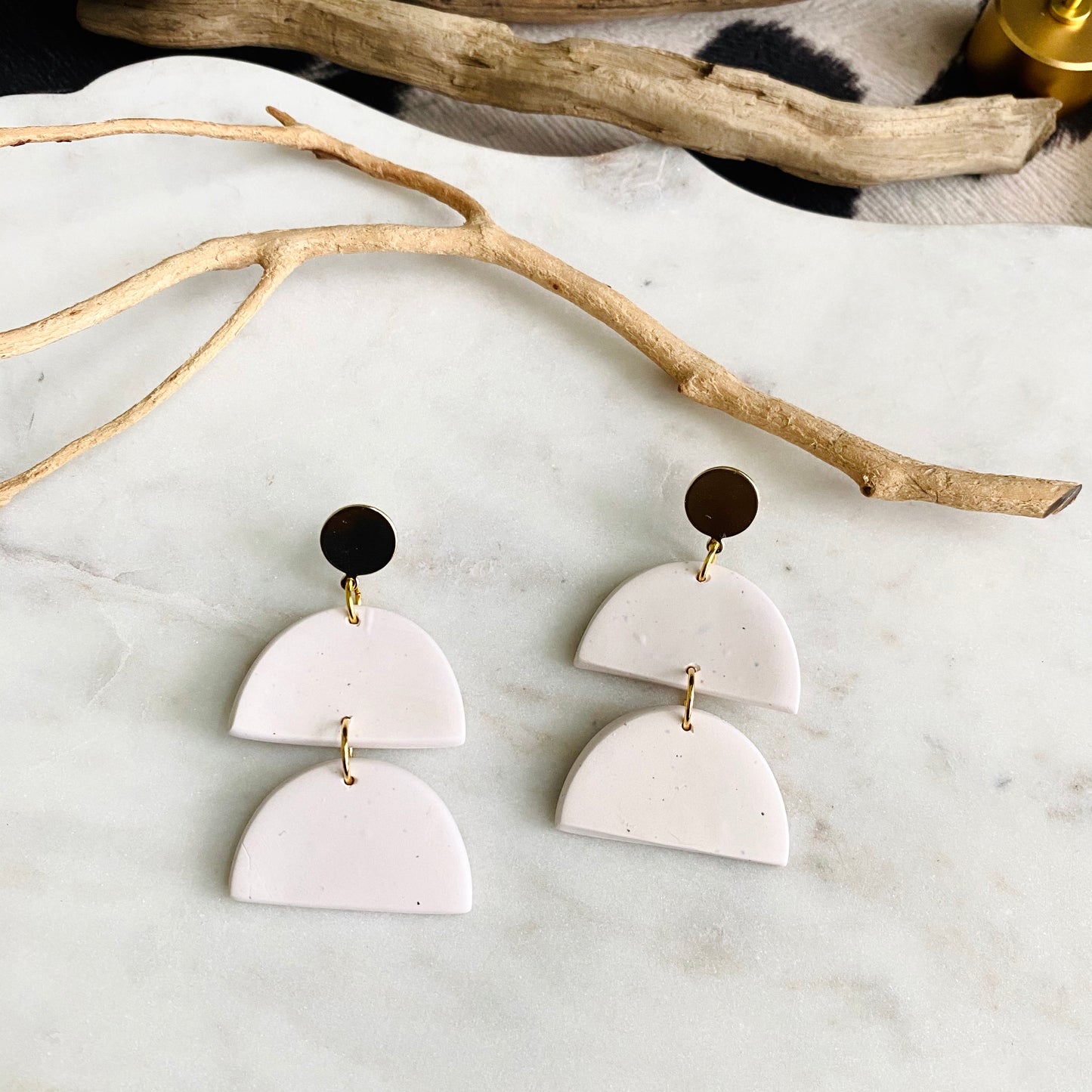 Bella // Cream + Brass