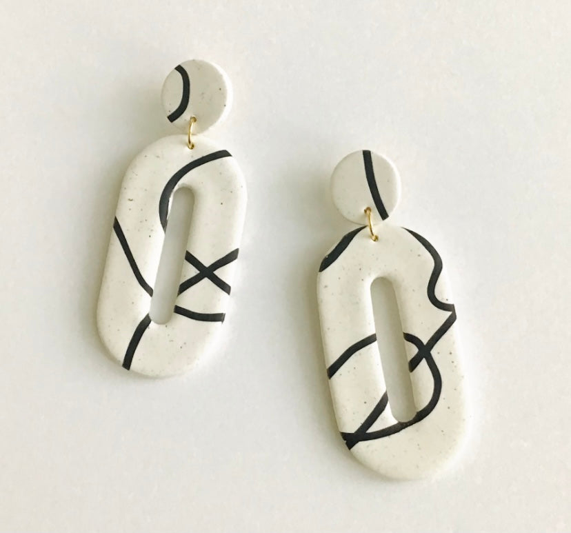 Olivia // White and Black Print