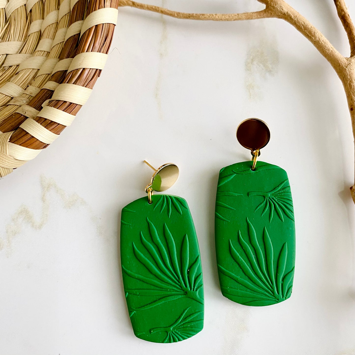 Avis // Leaf Green Textured Clay