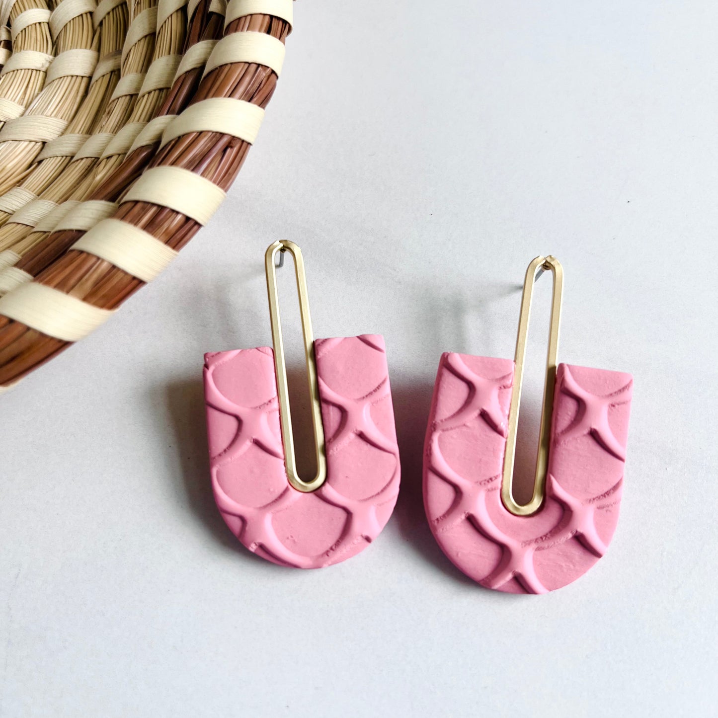 Gracie // Pink Textured (Gold)