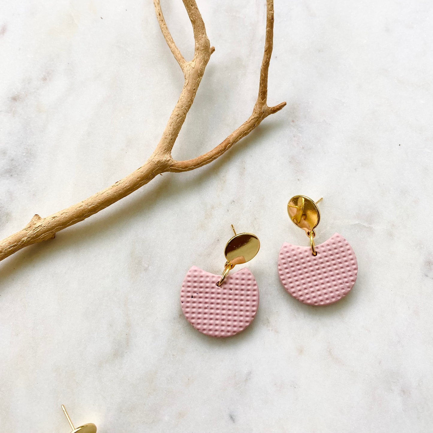 Birdie // Melinial Pink Textured