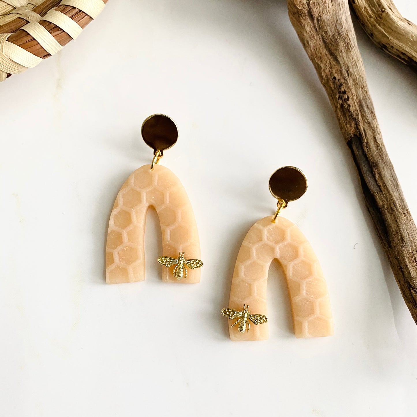 Arches // Honeycomb + Brass Bee