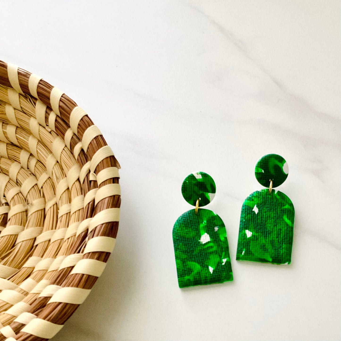 Emma // Greenery Textured
