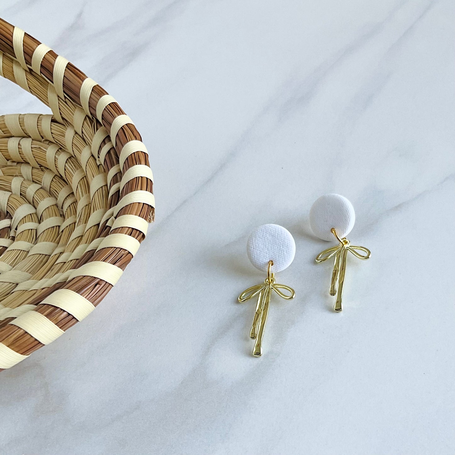 Blanc + Gold Bows