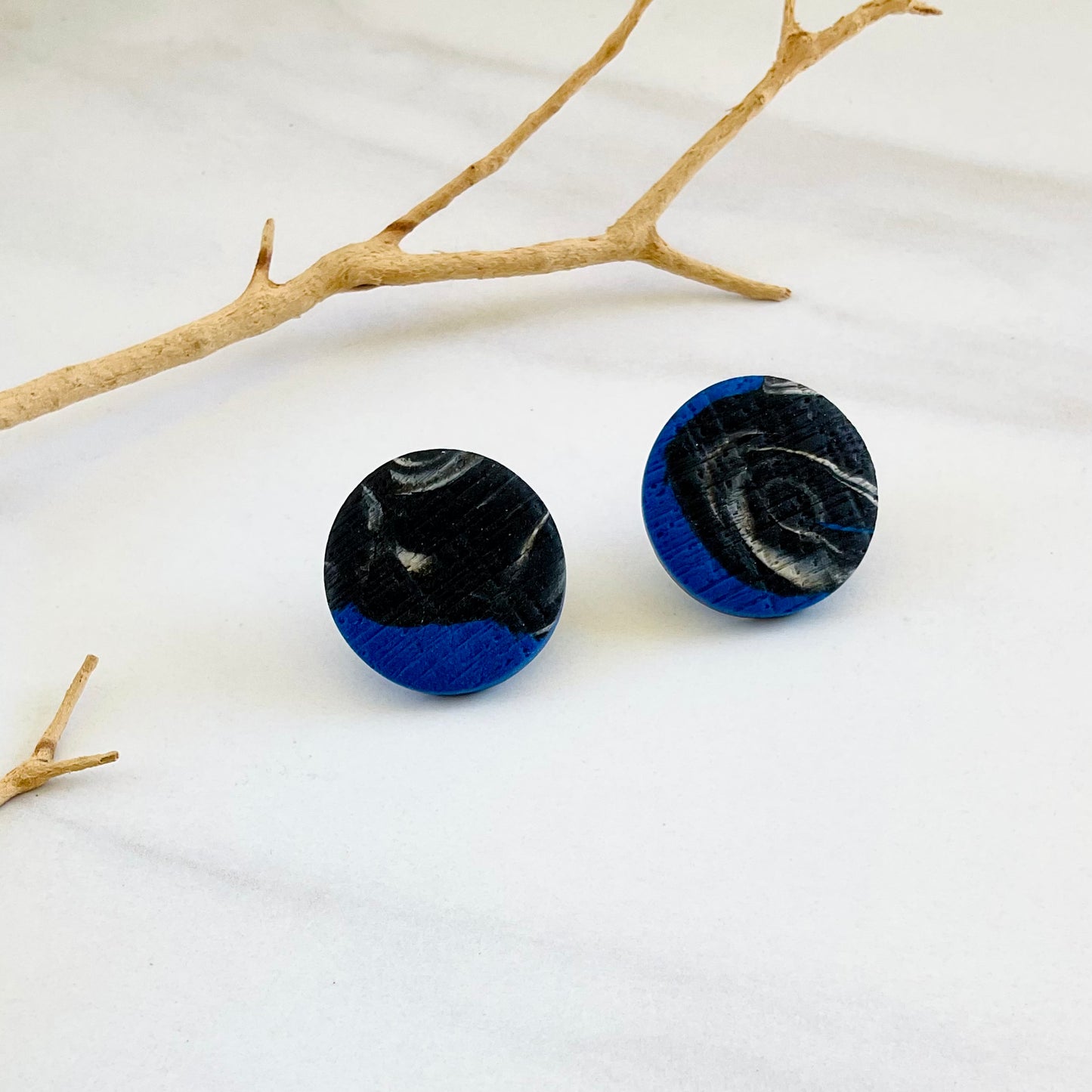 Westly Print Textured Studs